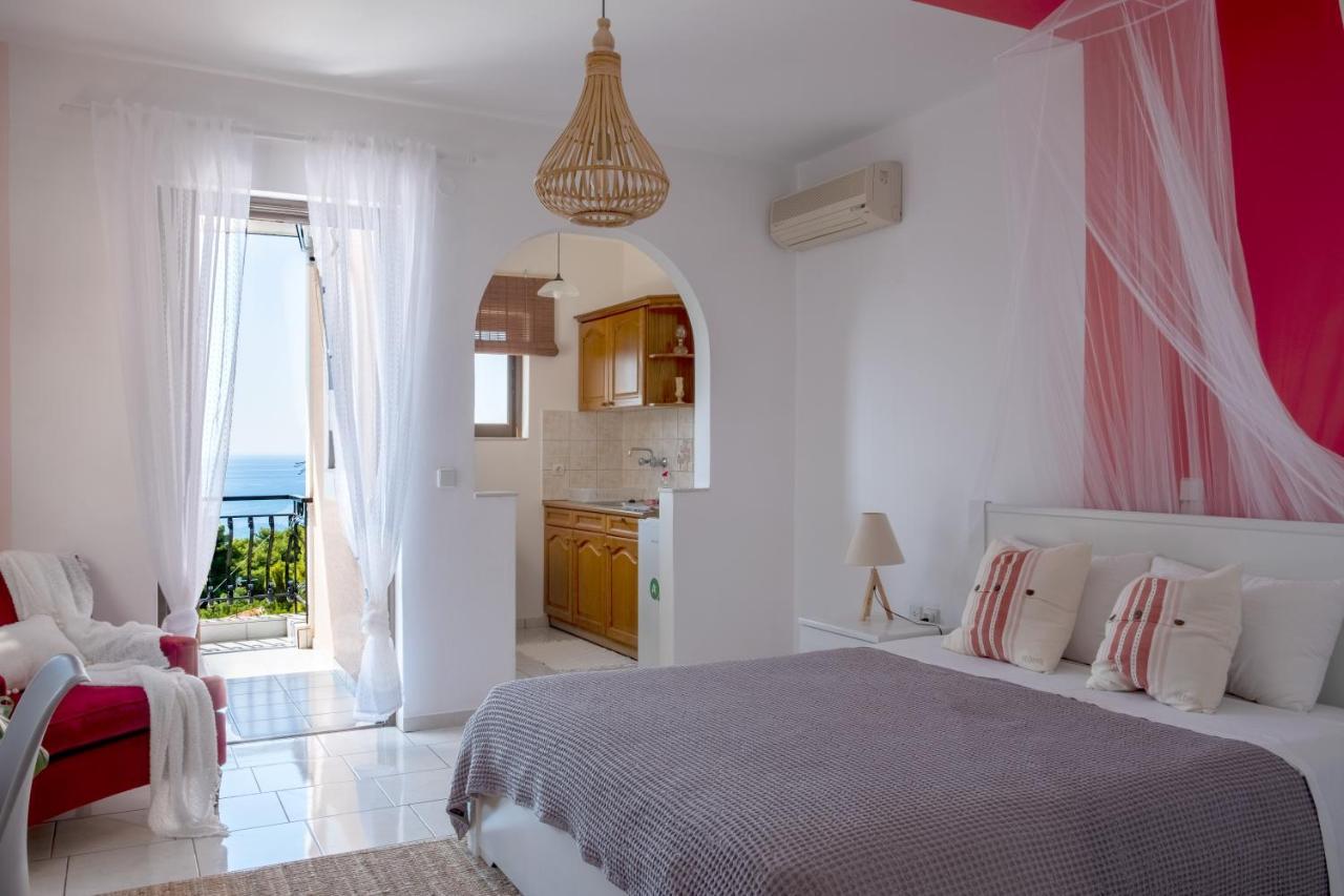 Pefkides Aegina Boutique Apartments Agia Marina  Exterior photo