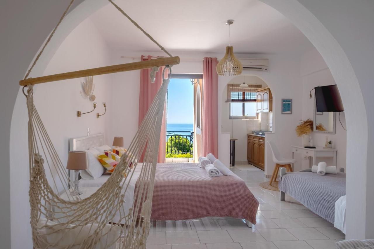 Pefkides Aegina Boutique Apartments Agia Marina  Exterior photo