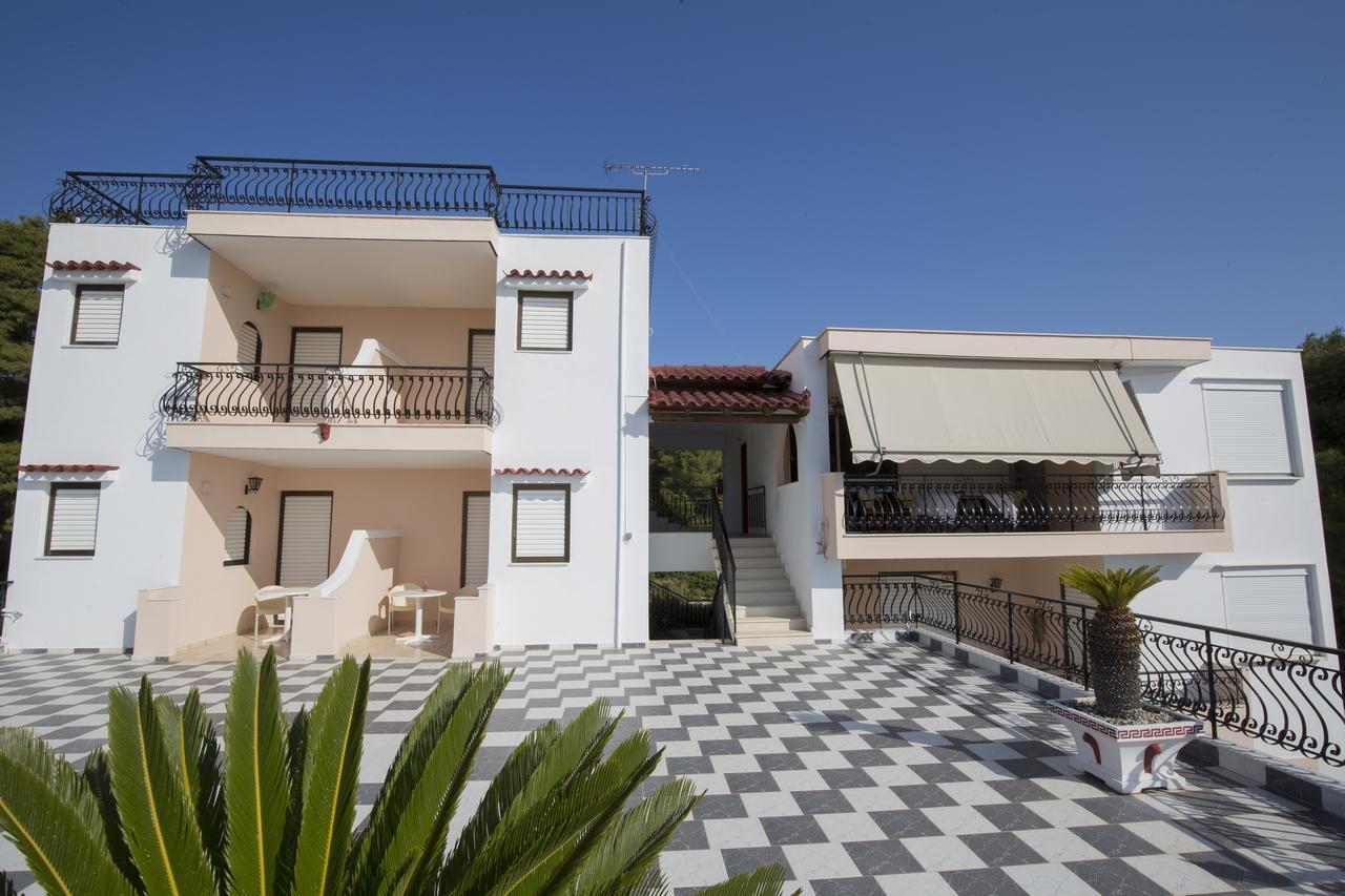 Pefkides Aegina Boutique Apartments Agia Marina  Exterior photo